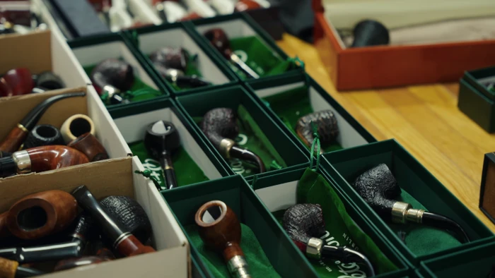 Klasszikus formájú, sorozatgyártott pipák széles választéka
